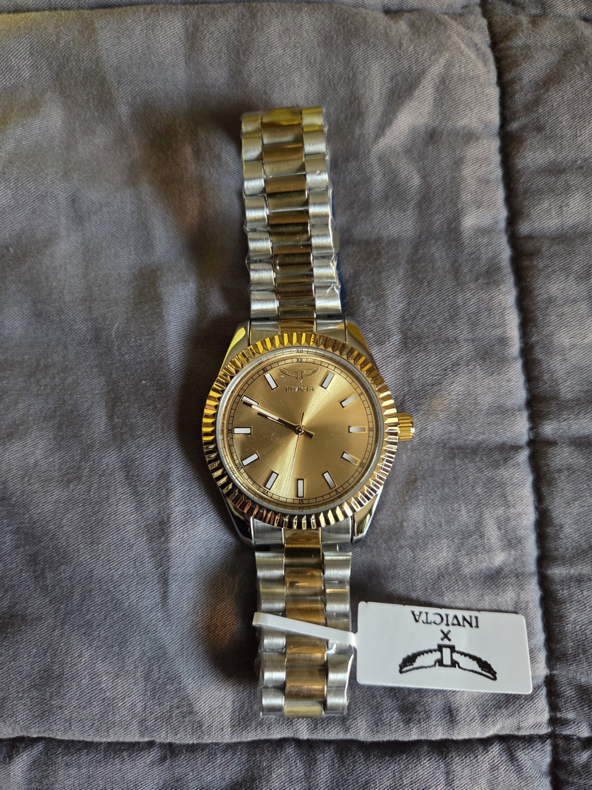 Invicta Quartz Two-Tone SS Bracelet Gold Sunburst Dial Fluted Bezel Box