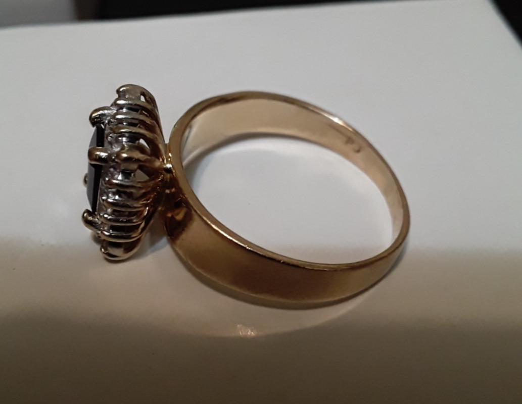 14k Yellow Gold Ring with Natural Deep Blue Sapphire & Diamonds, Women’s Size 6