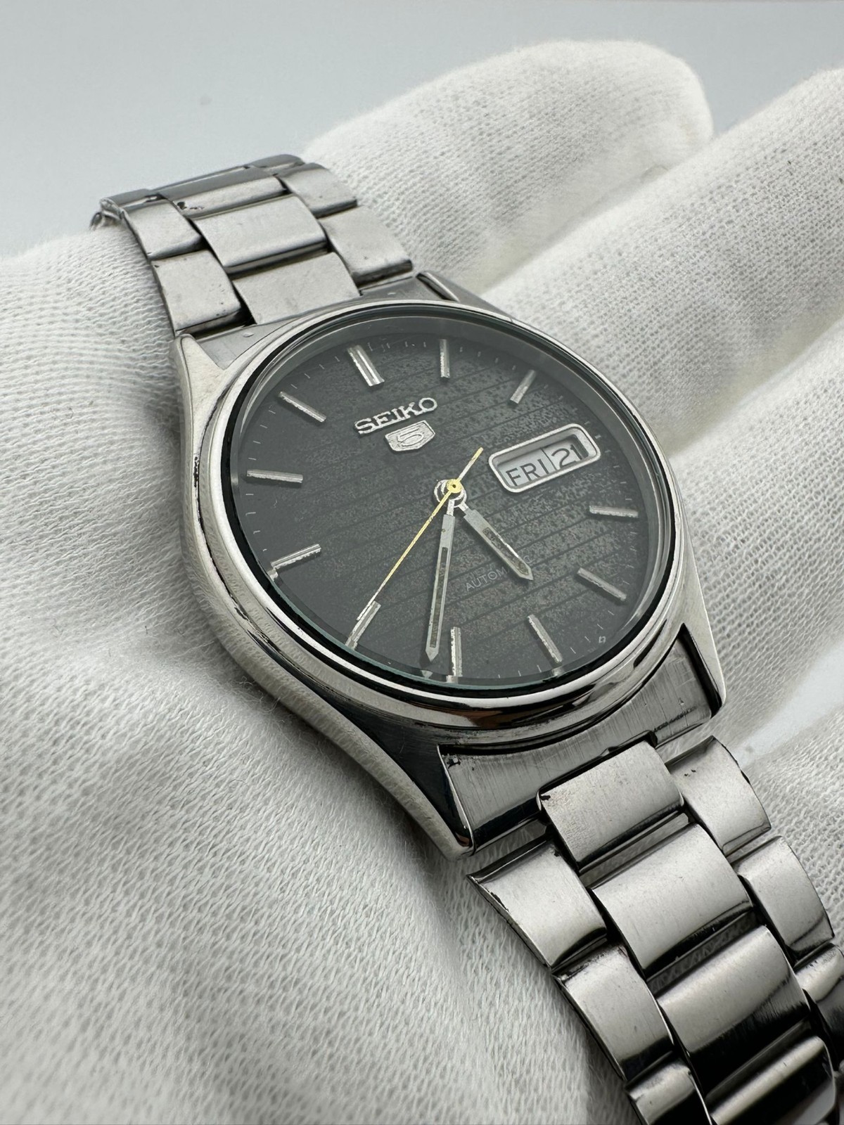 Vintage Seiko 5 Automatic Authentic Japan Made Men’s Wrist Watch