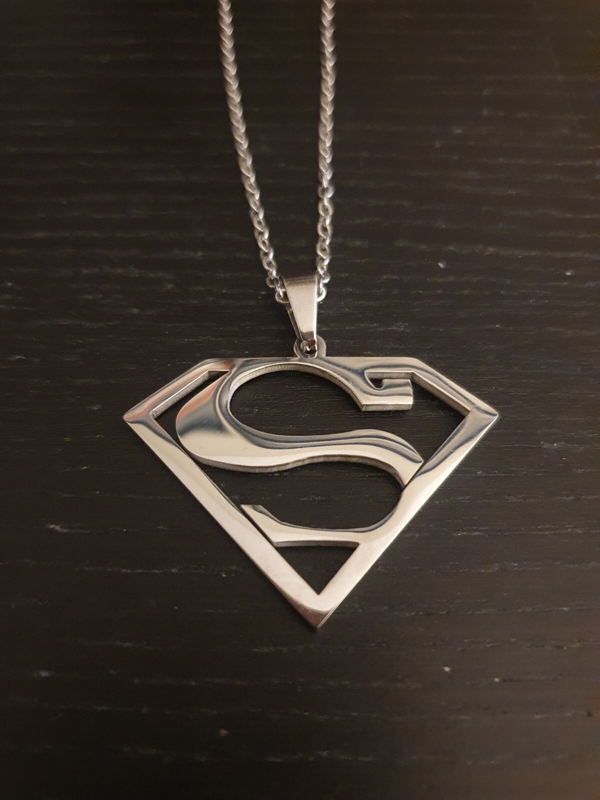 large SUPERMAN S COMIC TV HERO Pendant 22″ necklace