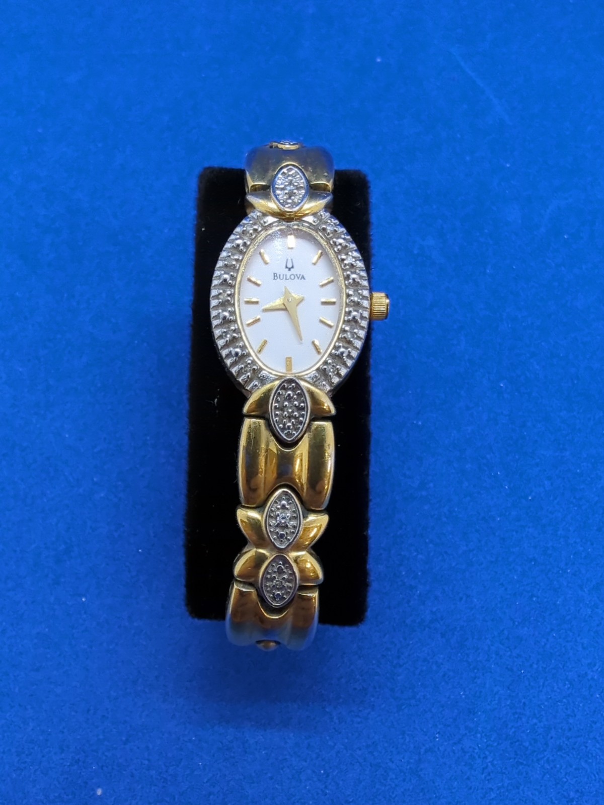 Bulova Gold Plated Watch, 12 Diamonds Oval Face, Petite vintage 98R34