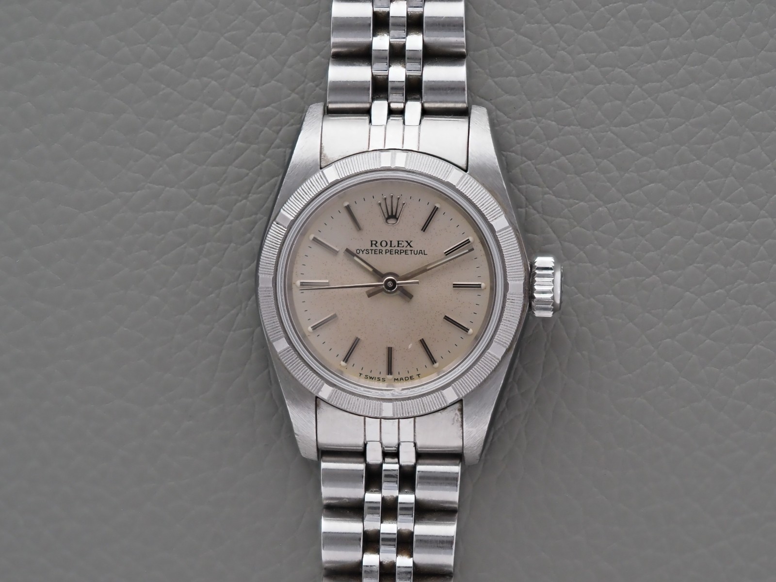 Rolex Lady Oyster Perpetual 24.7mm Silver Dial 67230 1996