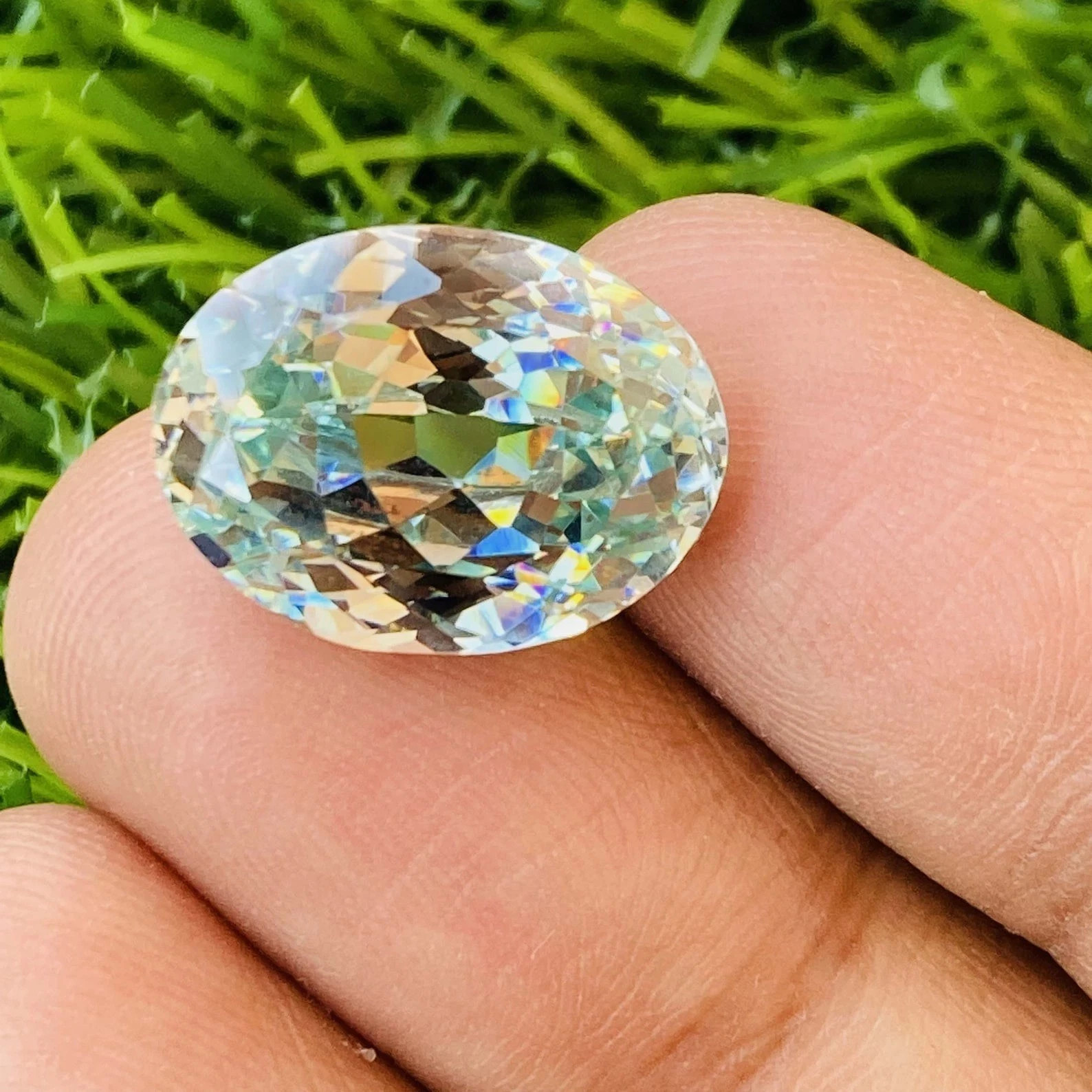 White Zircon Oval Cut 117..40 Ct Cambodian Natural GIE Certified Loose Gemstone