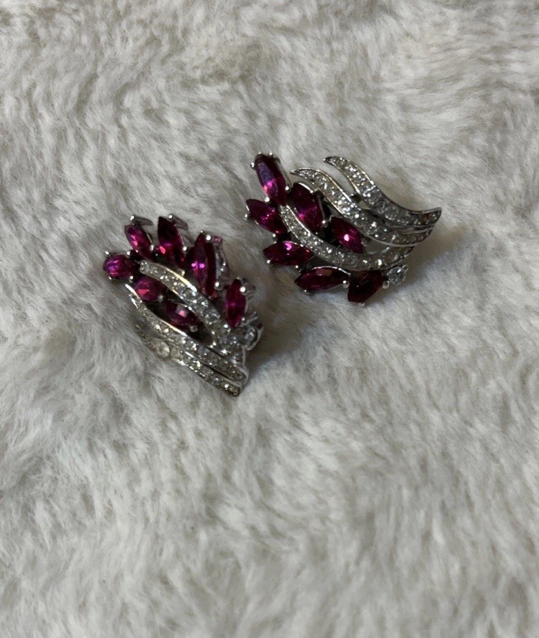 Rare Crown Trifari Dark Pink Navette & Clear Pave’ Rhinestone Earrings Stunning