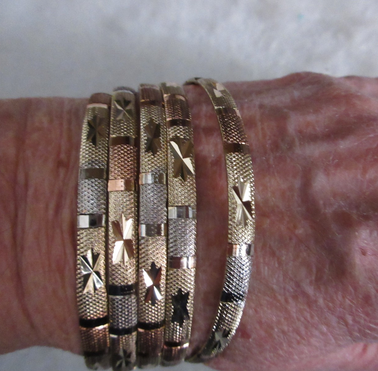 5 Tricolor Bangle Bracelets Silver Gold & Rose Gold TONES Etched Lightweight 8″