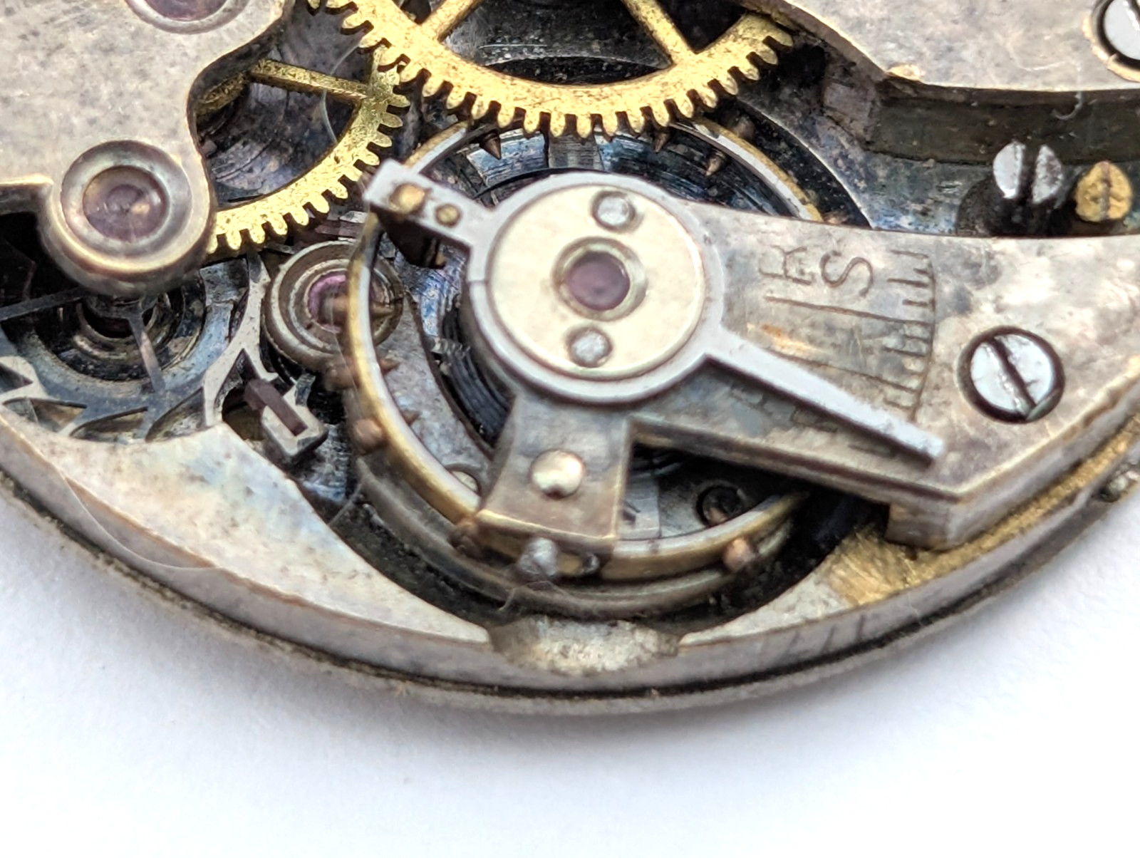 GIRARD 15j Art Deco Textured Dial Ladies 24mm Swiss Watch Movement PARTS REPAIR
