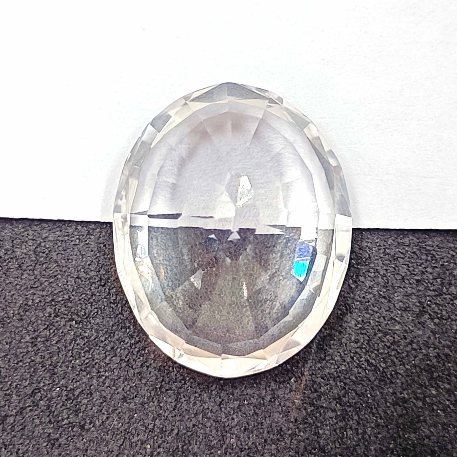 IGL Certified 20.00 Carat White Sapphire Rare Oval Shape Natural Loose Gem 5DNX