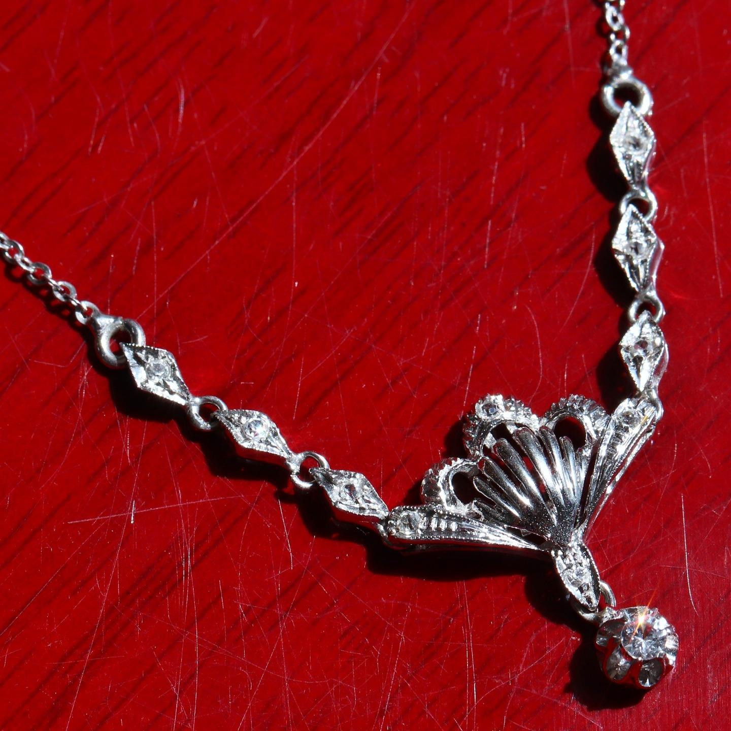 18k white gold necklace Italian 0.23ct white Sapphire 18.0″ dangle 4.95gr N788A