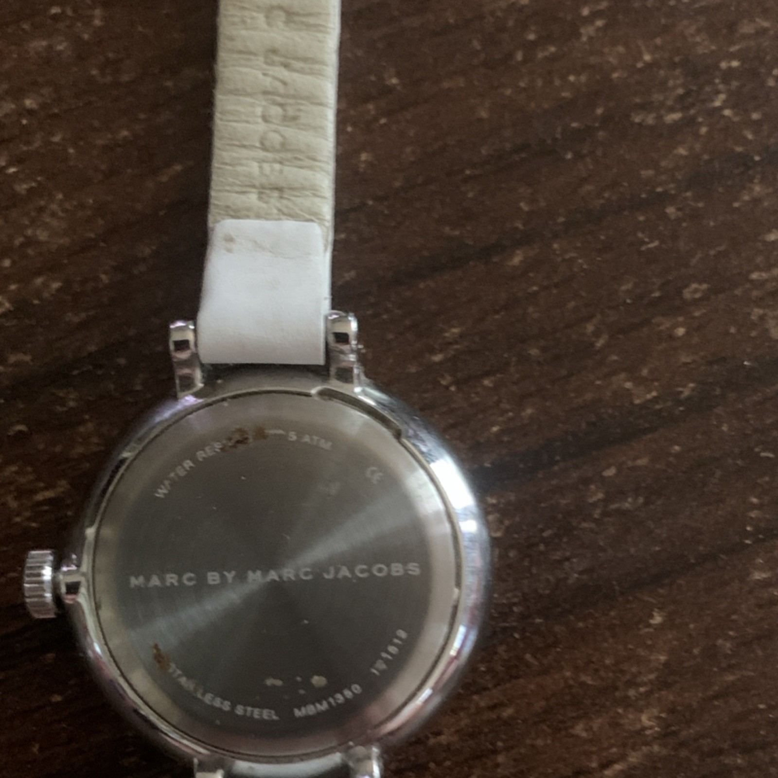 Marc by Marc Jacobs Women’s Quartz Watch White Dial Strap Silver Case 50m