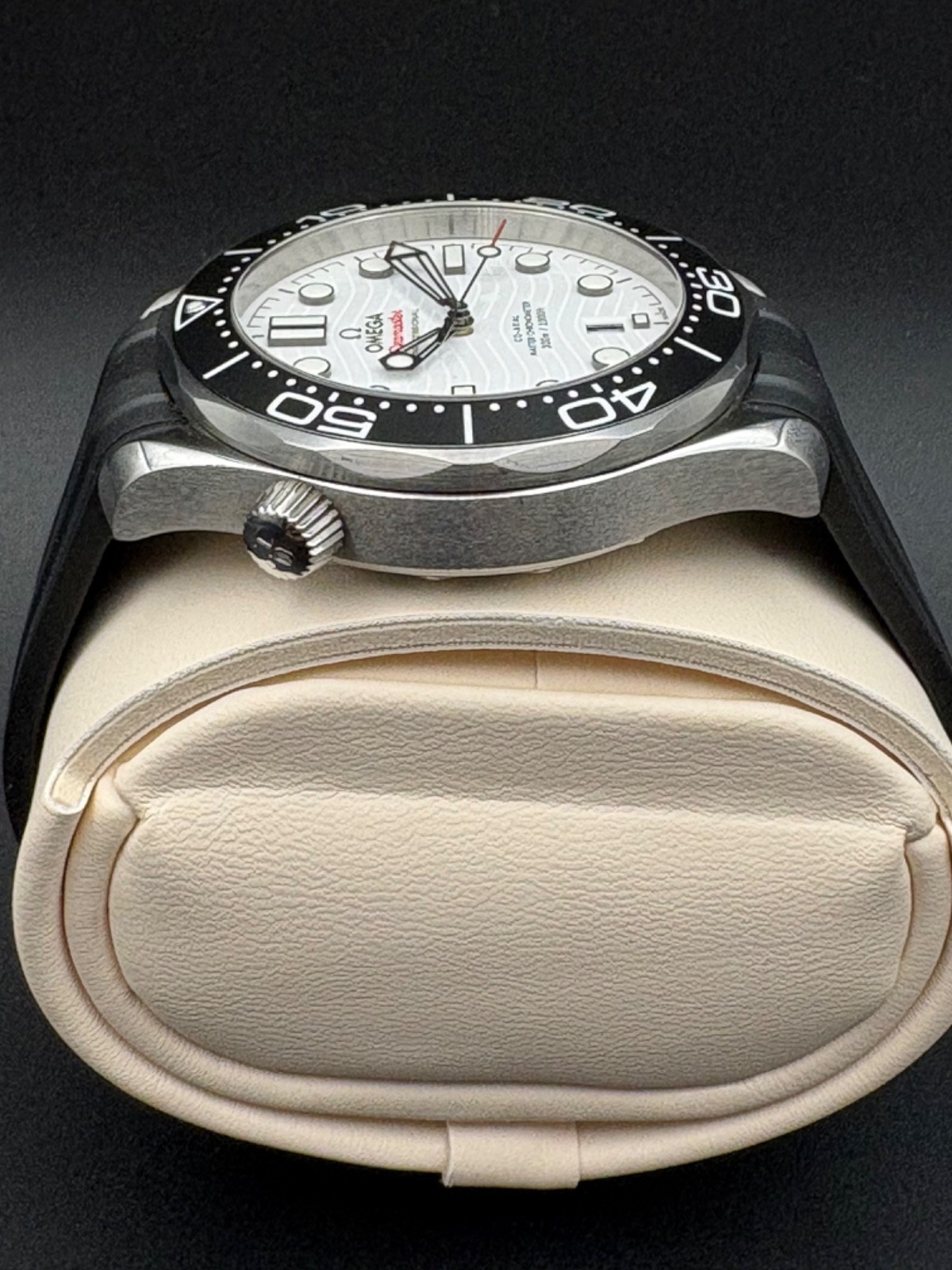 OMEGA Seamaster Diver 300M 42mm White Wave Dial Ceramic Bezel w/ Box & papers