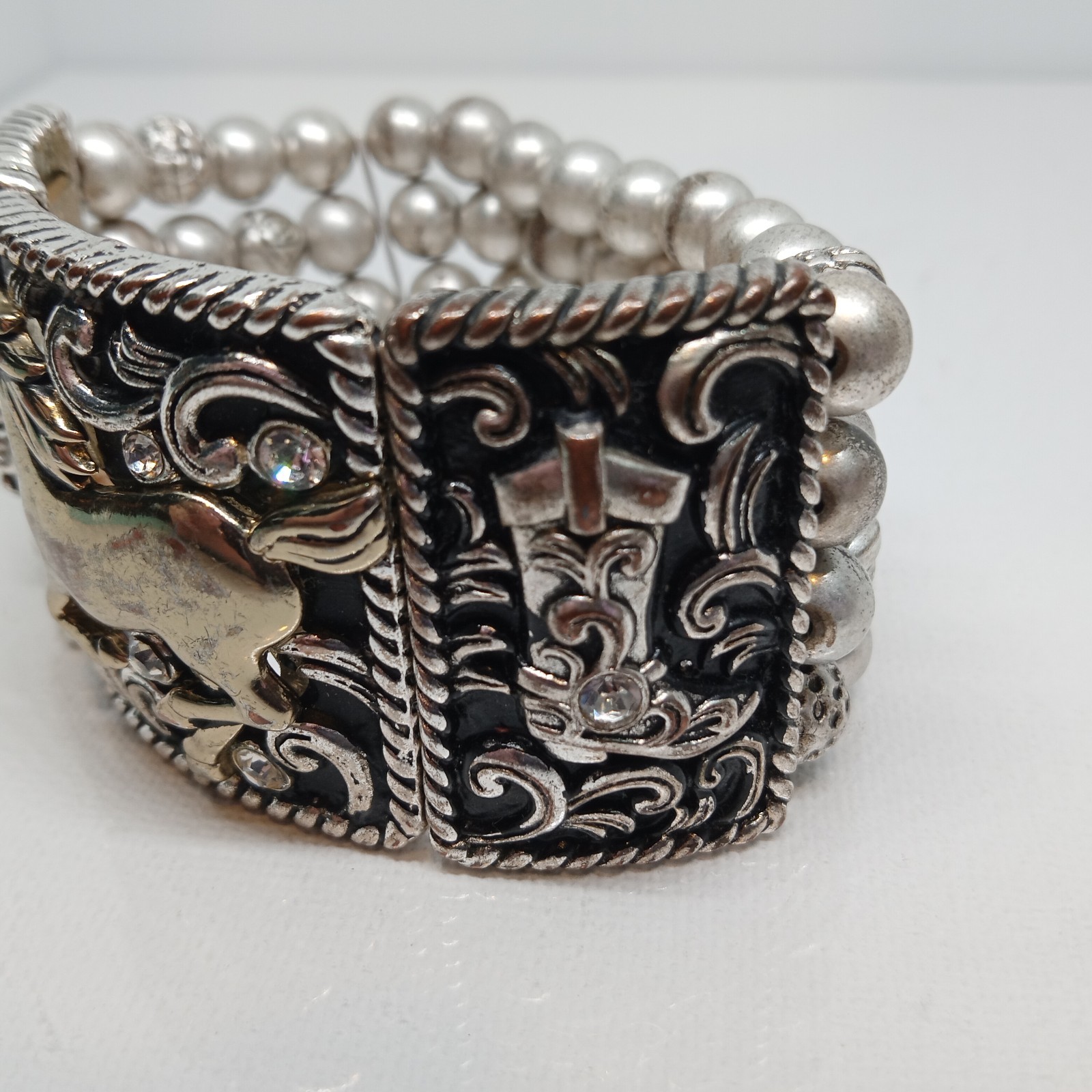 Horse Horseshoe Boot Silvertone Faux Silver Grey Designs Beads 4 Strands Stretch