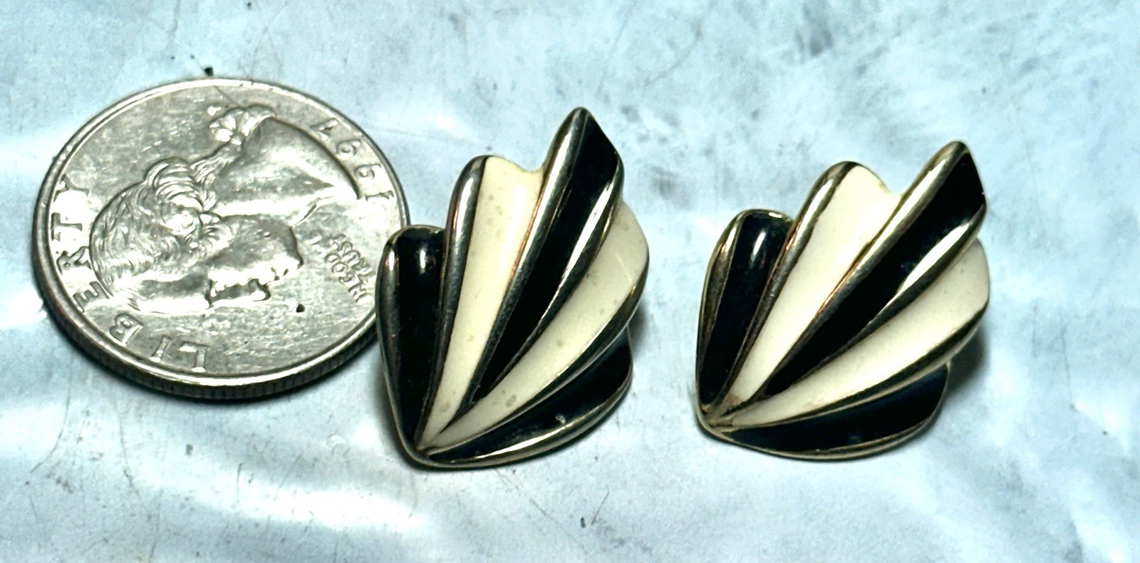 Vintage Gold Tone Black & Cream Enamel Fan Like Pierced Earrings