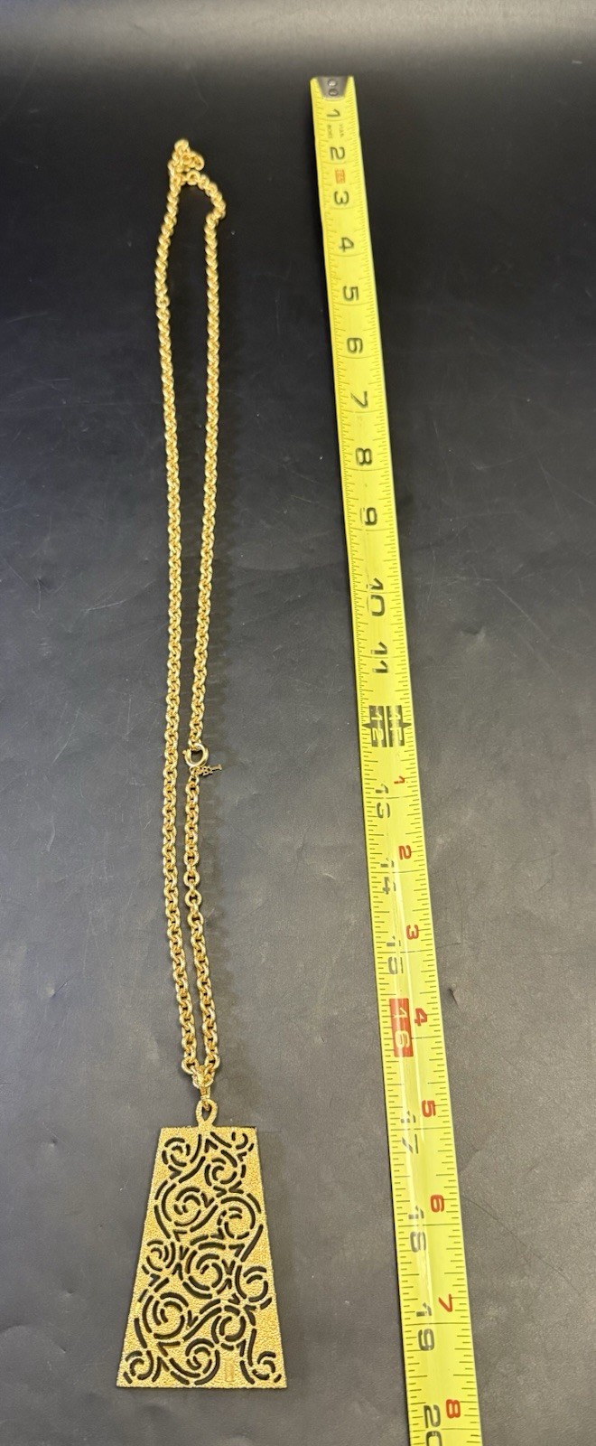 Trifari Necklace Gold Tone Pendant Rectangular See Pics For Details S3.4