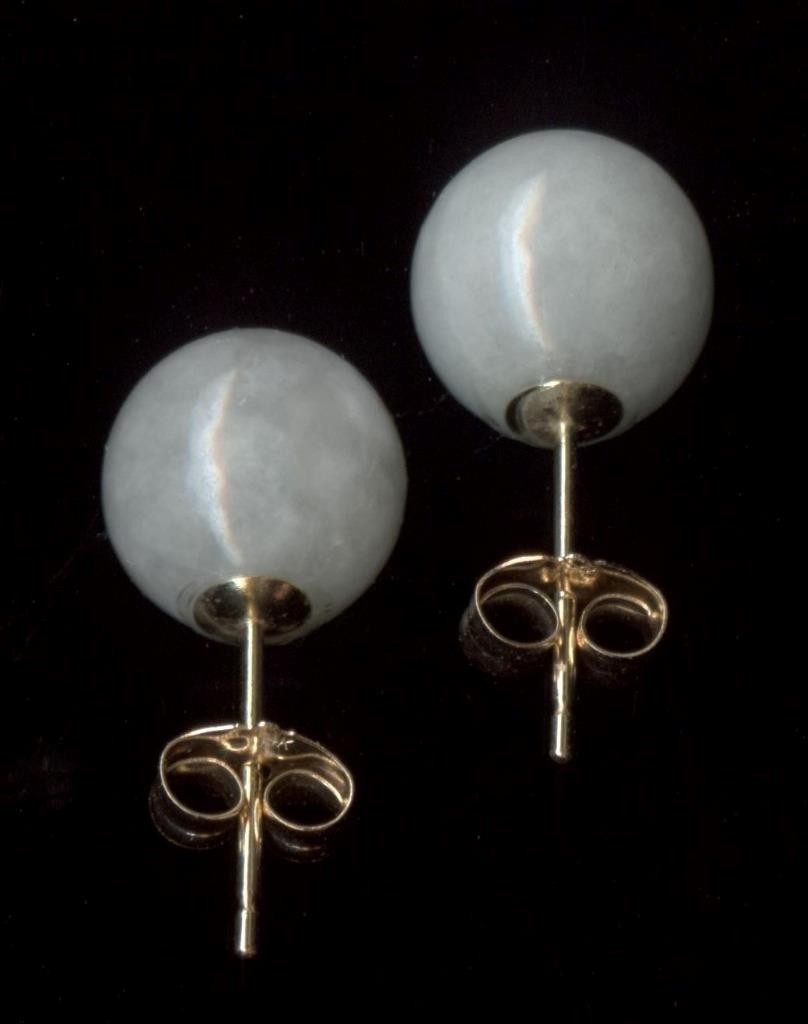 14K 2 Gram Solid Yellow Gold 8mm Bead Green Jade Jadeite Solitaire Earrings *lp