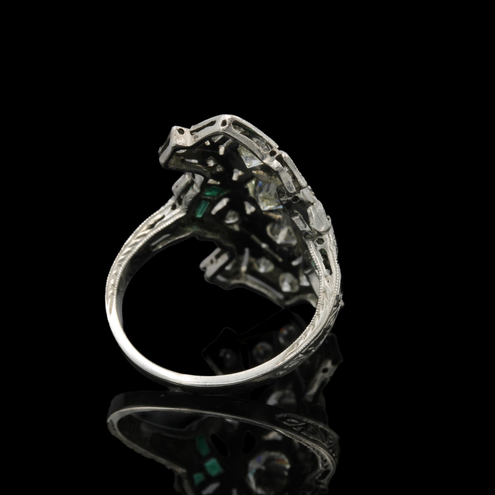 Platinum Die Struck Diamond Imitation Emerald Calibre Cut Accent Ring#E63439-1