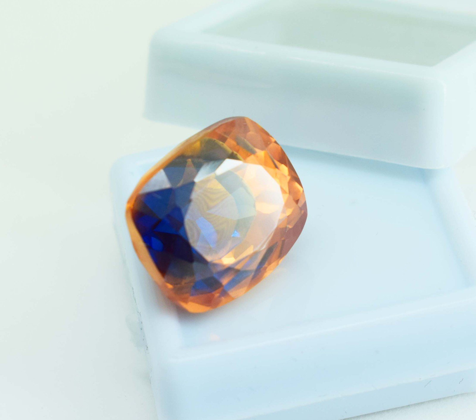 12Ct Natural Pitambari Sapphire Bicolor Gemstone Cushion cut loose Pitambari