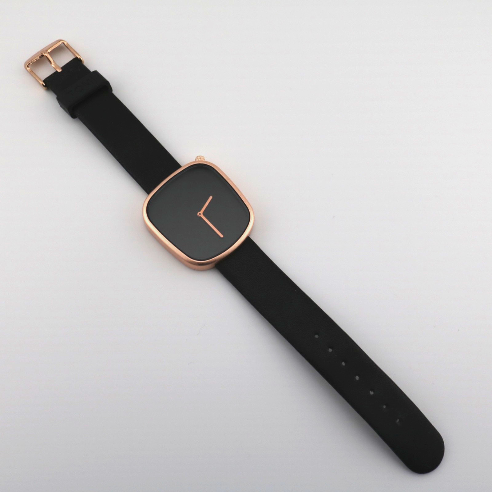 TOMI Minimalist Men’s Watch Ultra-Thin Square Dial Elegant Quartz Leather Strap