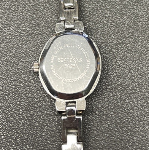 LADIES QUARTZ 3186 V377 WATCH MARCASITES & MOTHER PEARL FACE