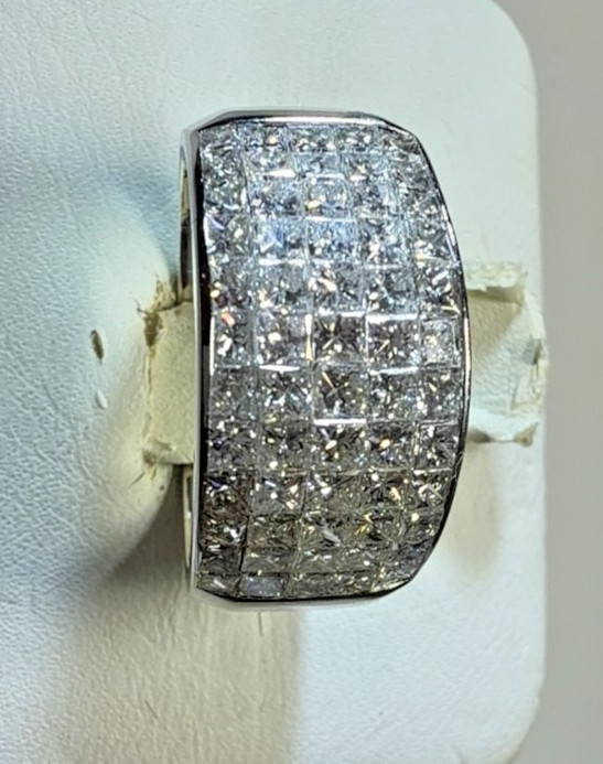 18k White Gold Invisible Set Ladies Band Size 7 & 2.50 CTS & 7.40 gr