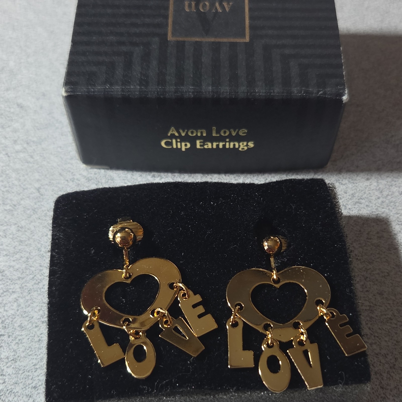 Avon Gold Tone Clip-On Dangle Drop Earrings Heart Love Theme No Stone