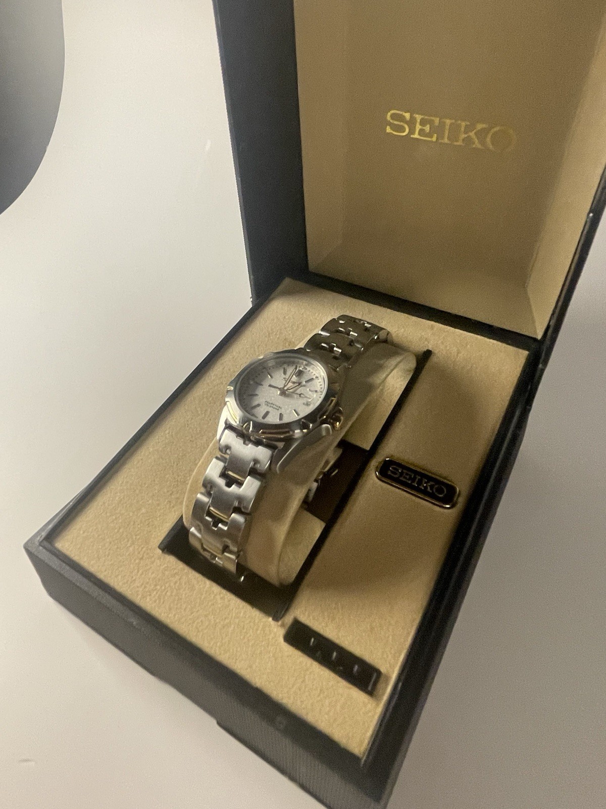Seiko Perpetual Calendar Quartz Dress Watch Silver Dial Two-Tone Bracelet Box