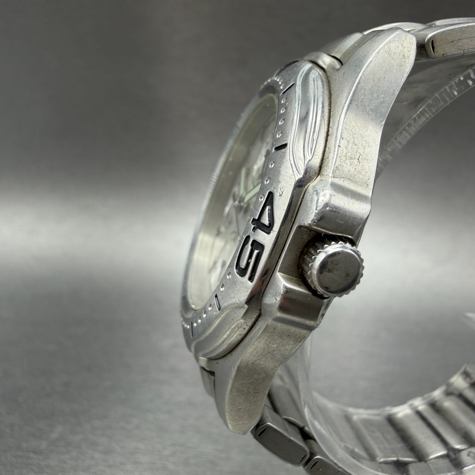 Casio Dive Watch Men 38mm Silver Dial Silver Tone Daydate Round MTD-1046 NewBatH