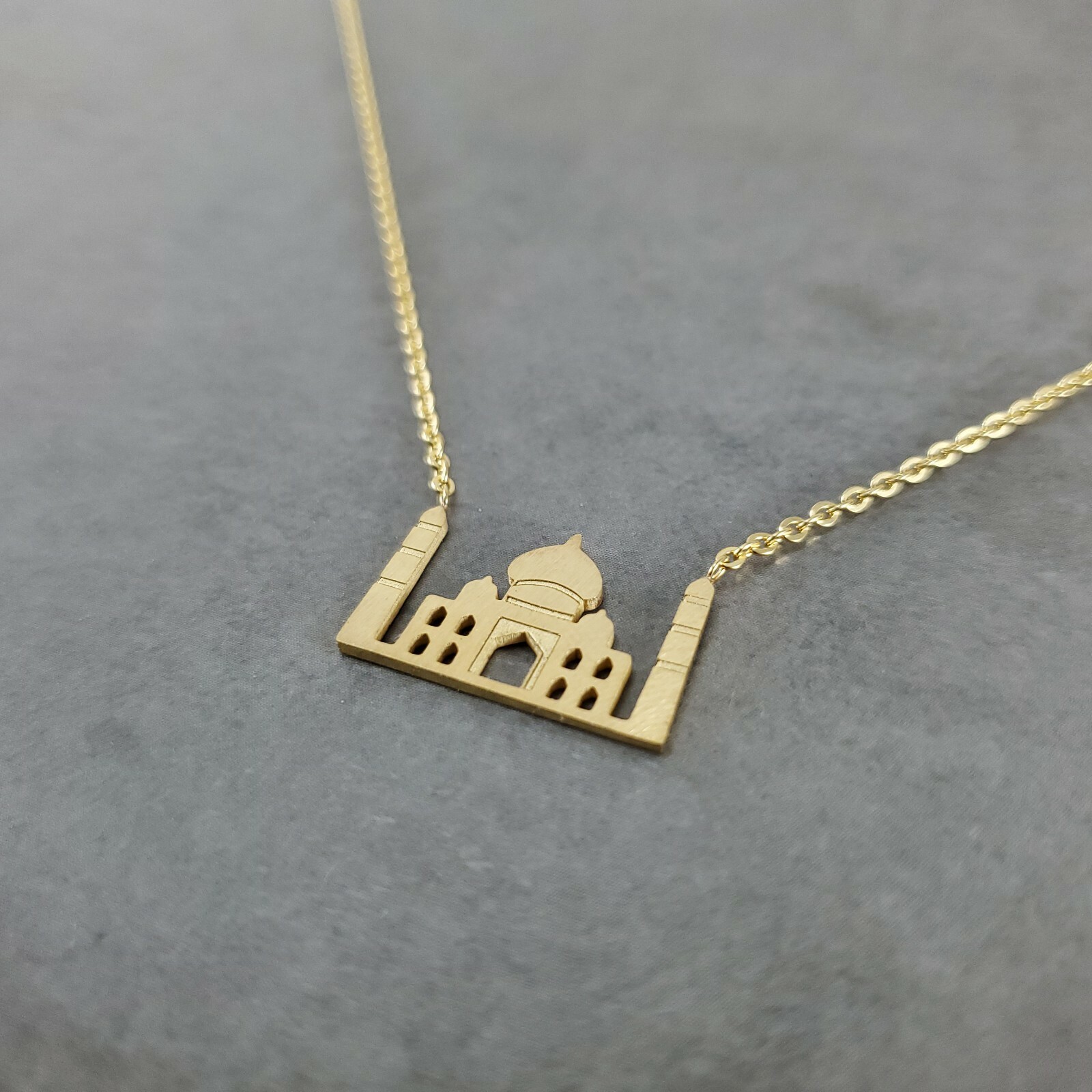 Taj Mahal GOLD Plated Necklace India Mausoleum Agra Asia Punjabi Shah Jahan