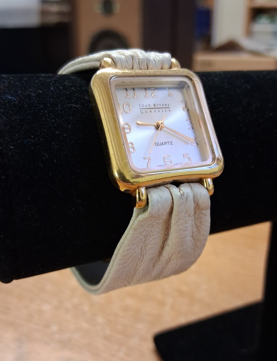 JOAN RIVERS CLASSICS STUNNING QUARTZ WRISTWATCH 377 ELEGANT LADIES WATCH