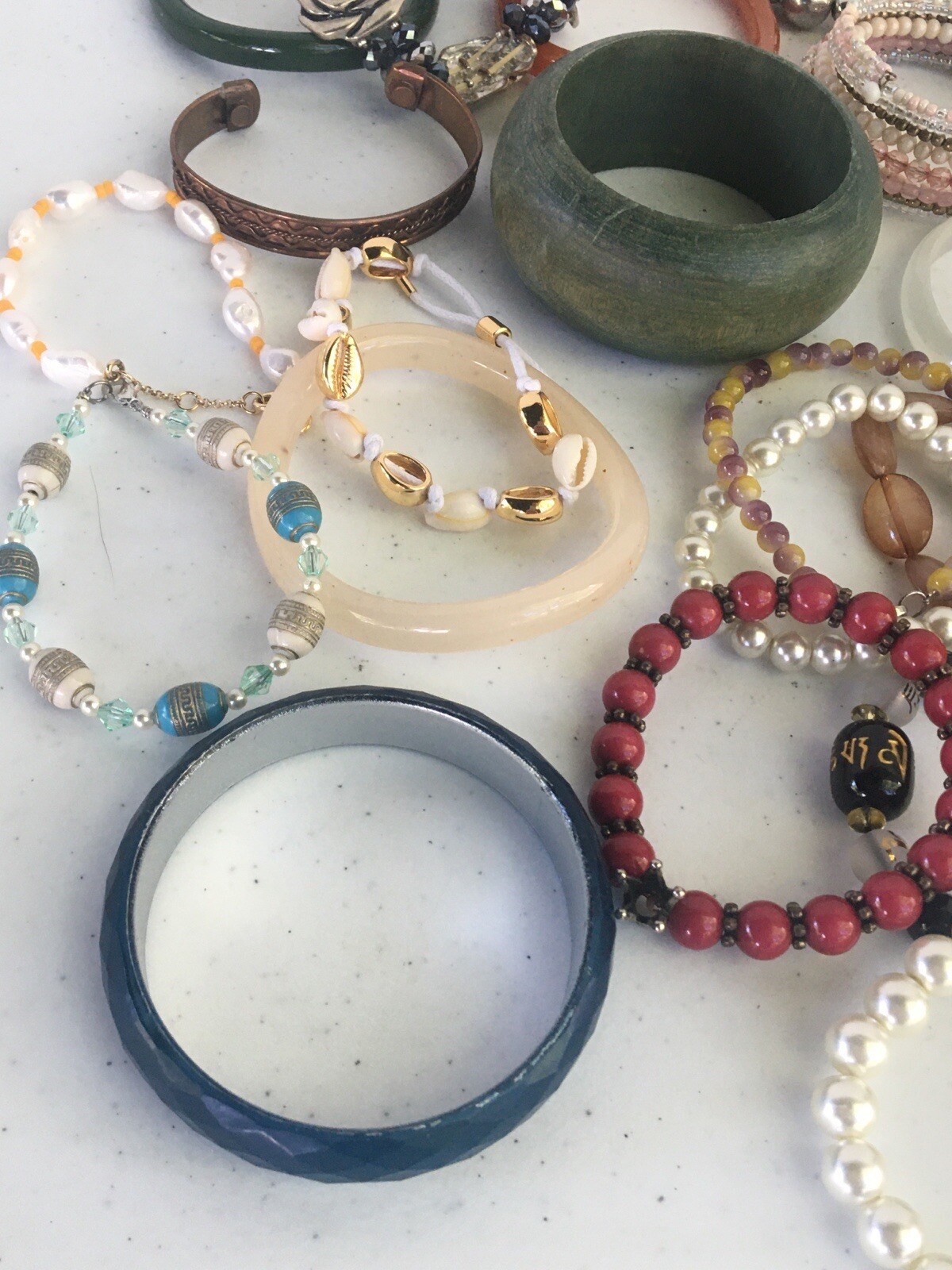Mix Lot of Bracelets Women’s Jewelry Accessories Assorted Sizes Styles Colors