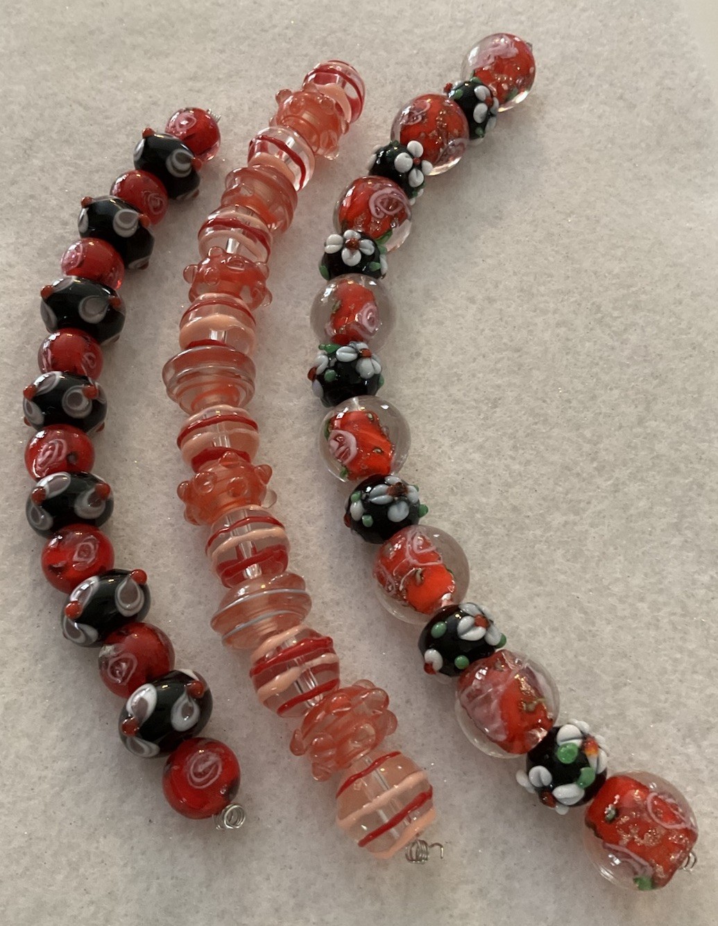 New 3 Strands LampWork Glass Bead Lot/Red & Black 10-14mm