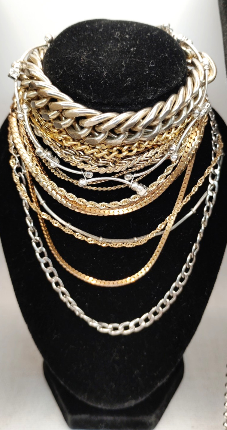 119 Pcs – Gold/Silver/Black Toned Chain Necklaces/Bracelets/Anklets 1.88lbs #685