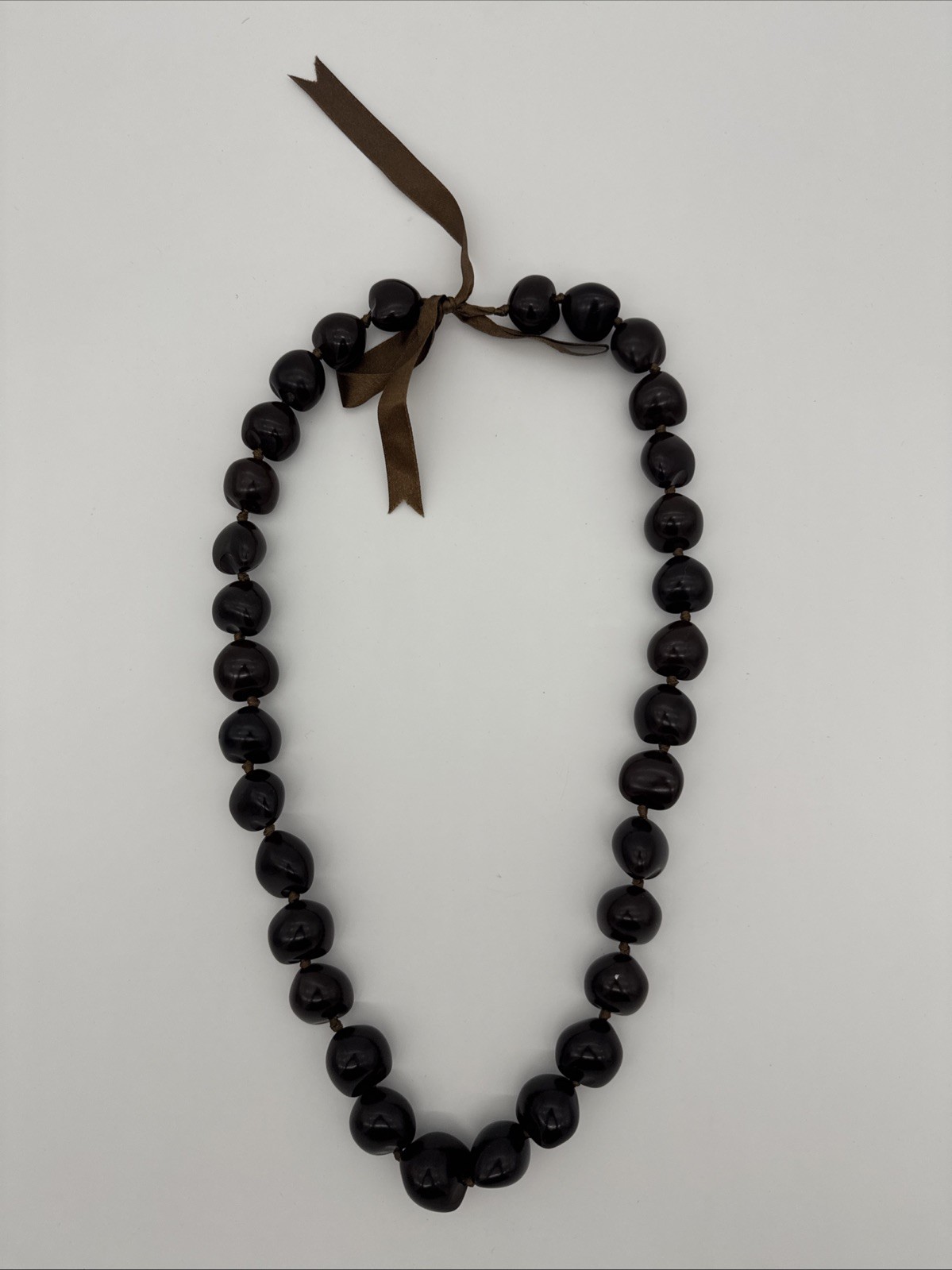 Dark Brown Chocolate Ribbon Aloha Hawaiian Lei Kukui Nut Necklace – Graduations