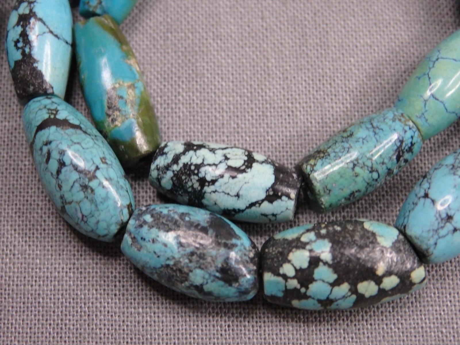 Vintage HUBEI TURQUOISE 12-16mm Long Rice Beads 15.5″ strand 150cts