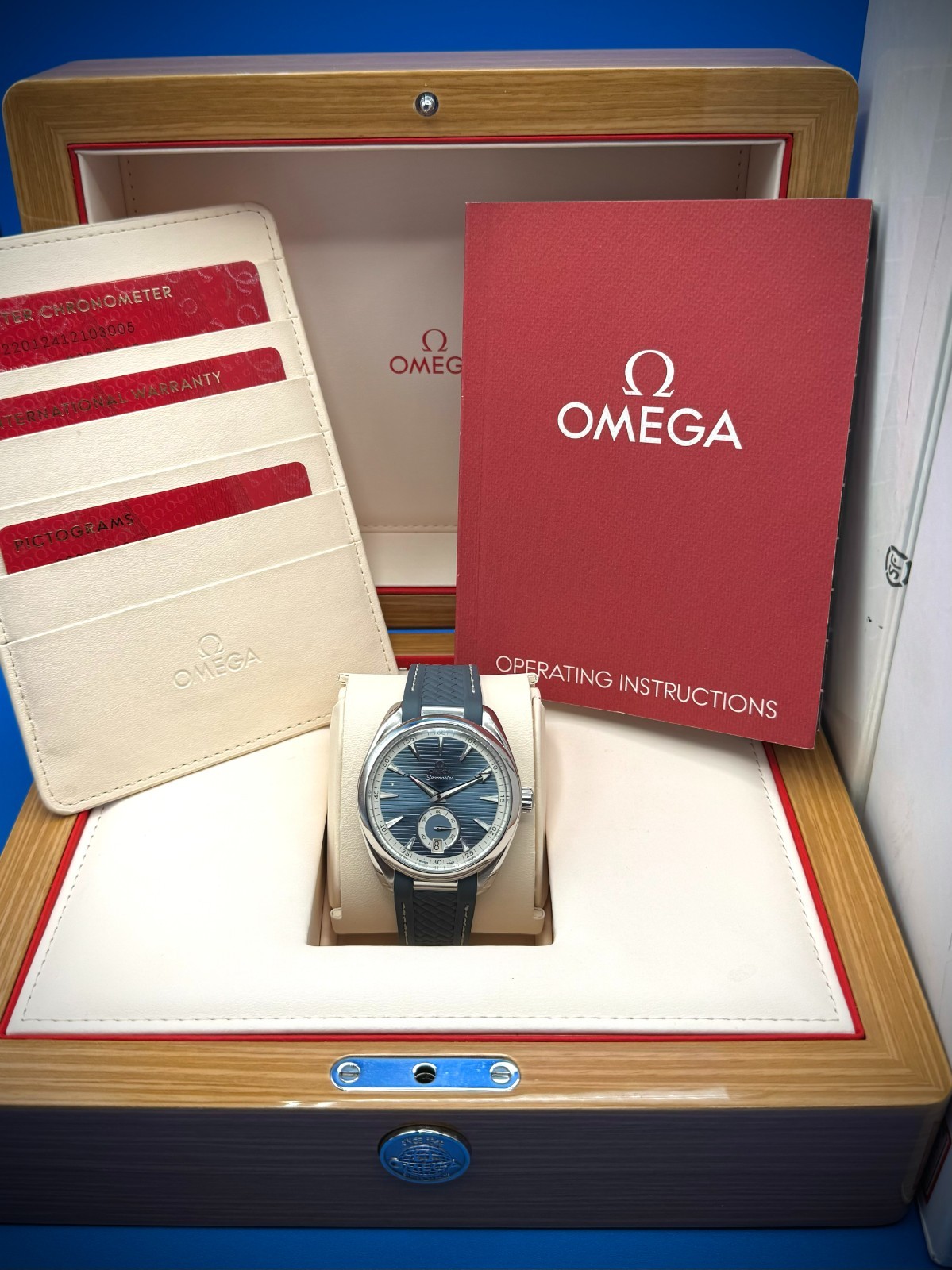 OMEGA Seamaster Aqua Terra 150M Co-Axial Master Chronometer Small Seconds Watch