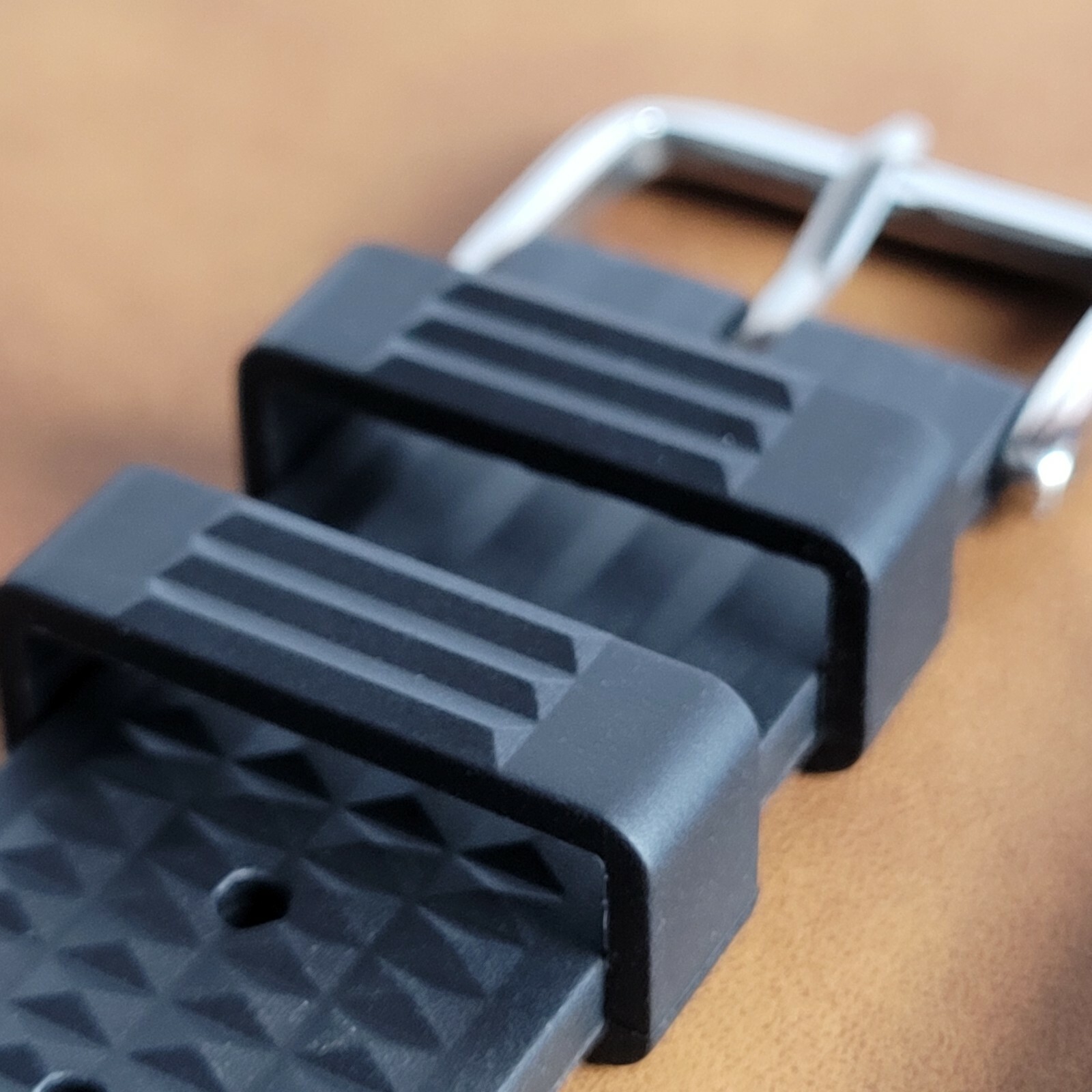 Waffle Watch Strap Band – Best Quality Black FKM Rubber – 20mm 22mm – Tools Incl