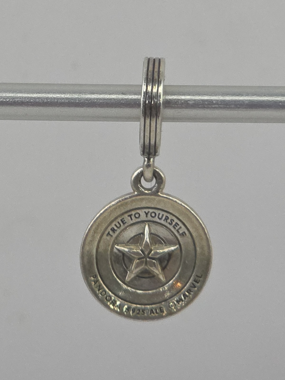 Authentic Pandora Marvel The Avengers Captain American Shield Charm #790780C01