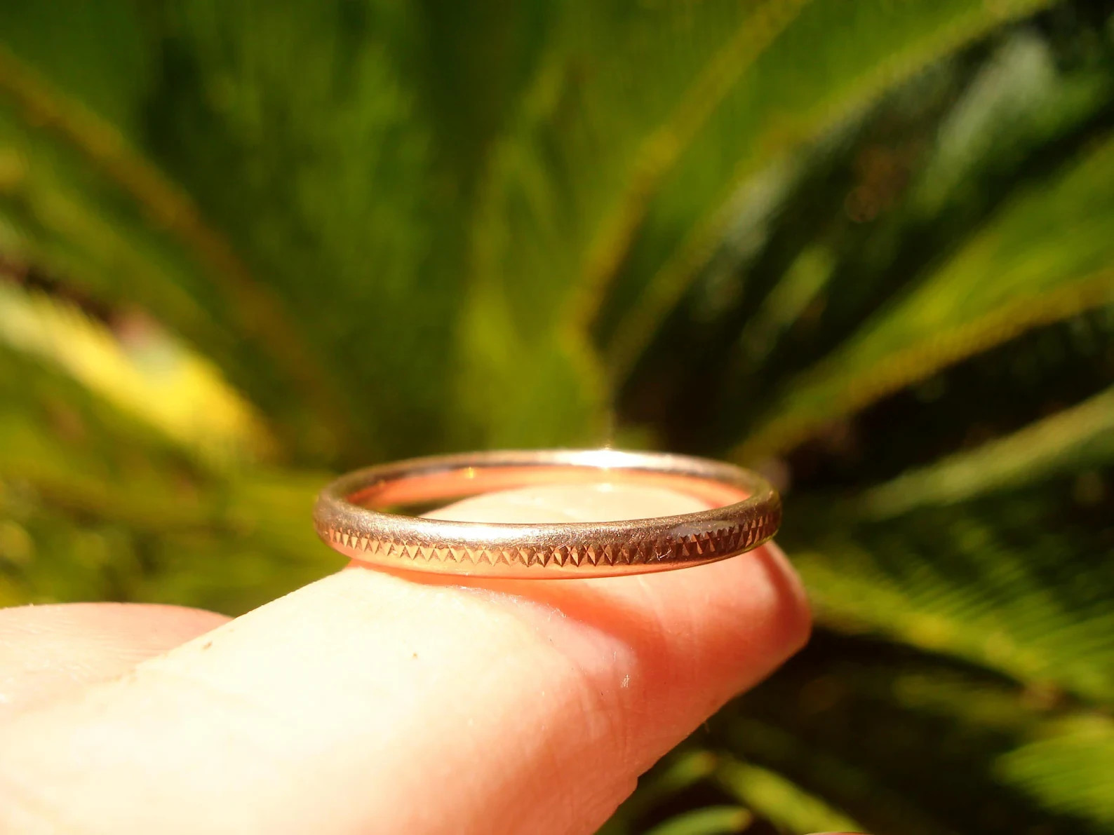 Gothic, 18k, Victorian Wedding Band, Classical Variegated Design, Wedding Ring,8