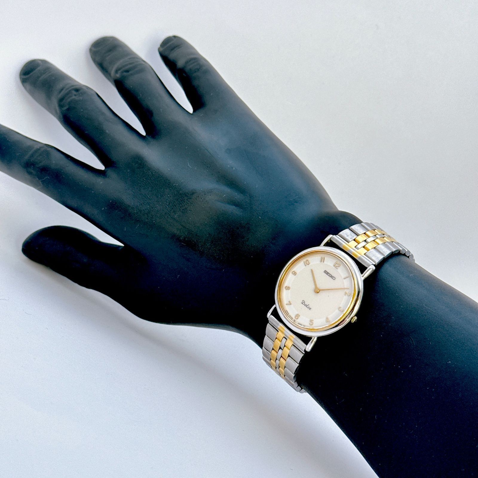 Seiko Dolce B065 Quartz Wristwatch Used From Japan