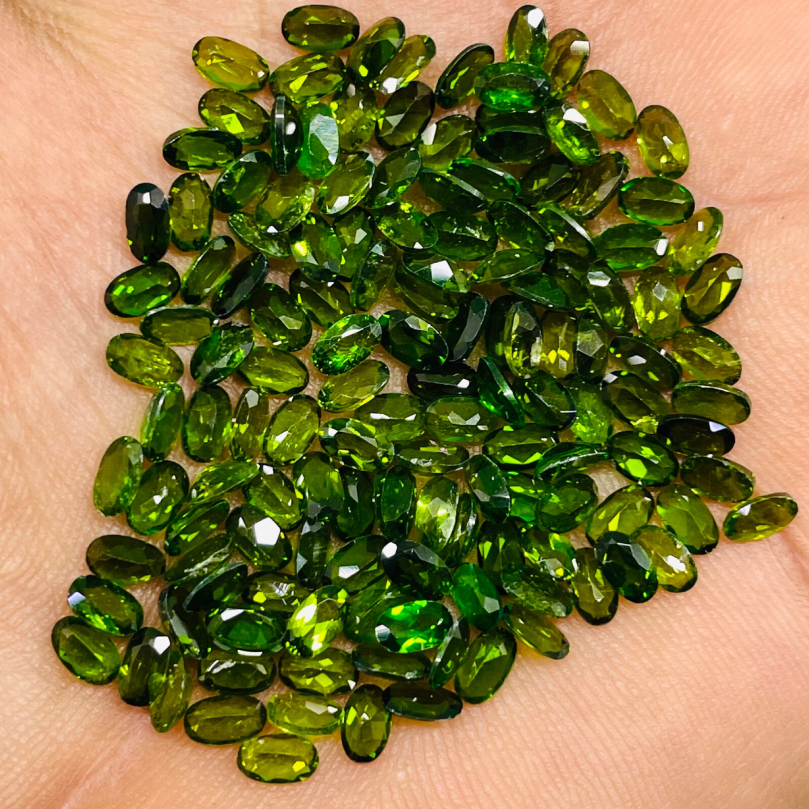 Natural Chrome Diopside 30 Pcs 5x3mm Oval Cut Vivid Green Loose Gemstones Lot