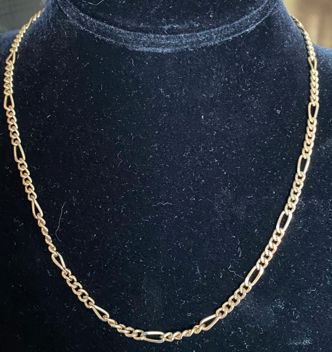 Vintage Gold Tone Flat Figaro Link Chain Necklace Lobster Clasp
