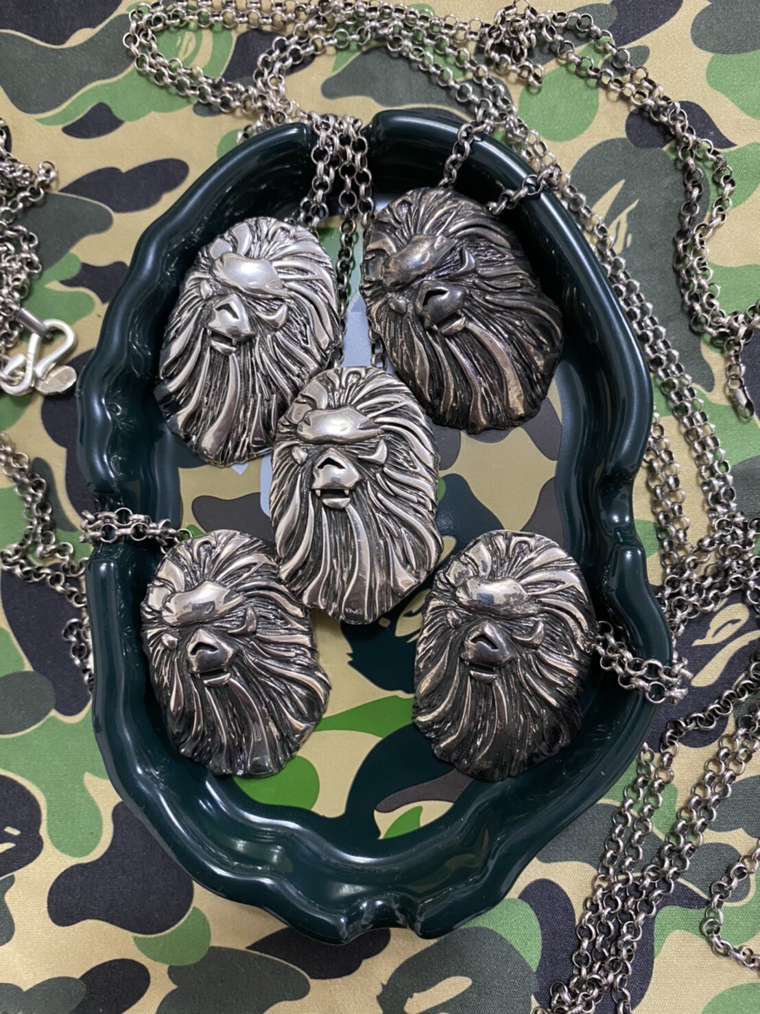 A BATHING BAPE BLACK PENDANT NECKLACE 2020 NEW VERSION
