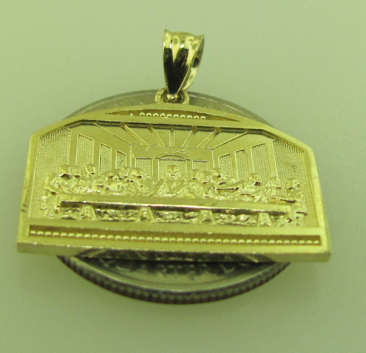 10k Yellow Gold Last Supper Charm Pendant 1″ 3.3 gram