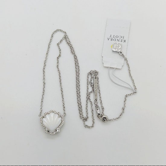 New Kendra Scott Brynne Silver Short Pendant Necklace In Ivory Shell
