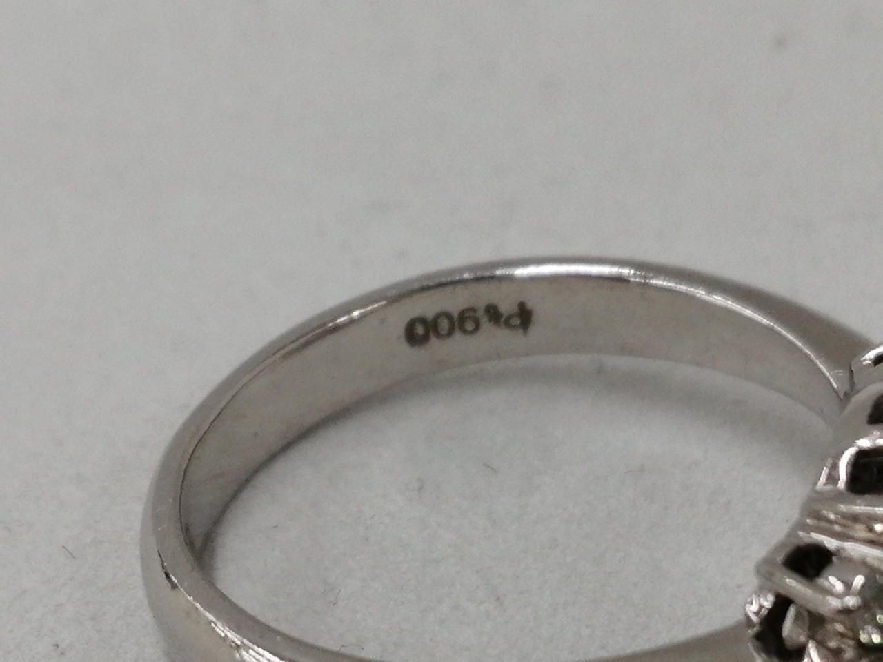 PT900 Ring Size 12 Clear Stone With Grey Used