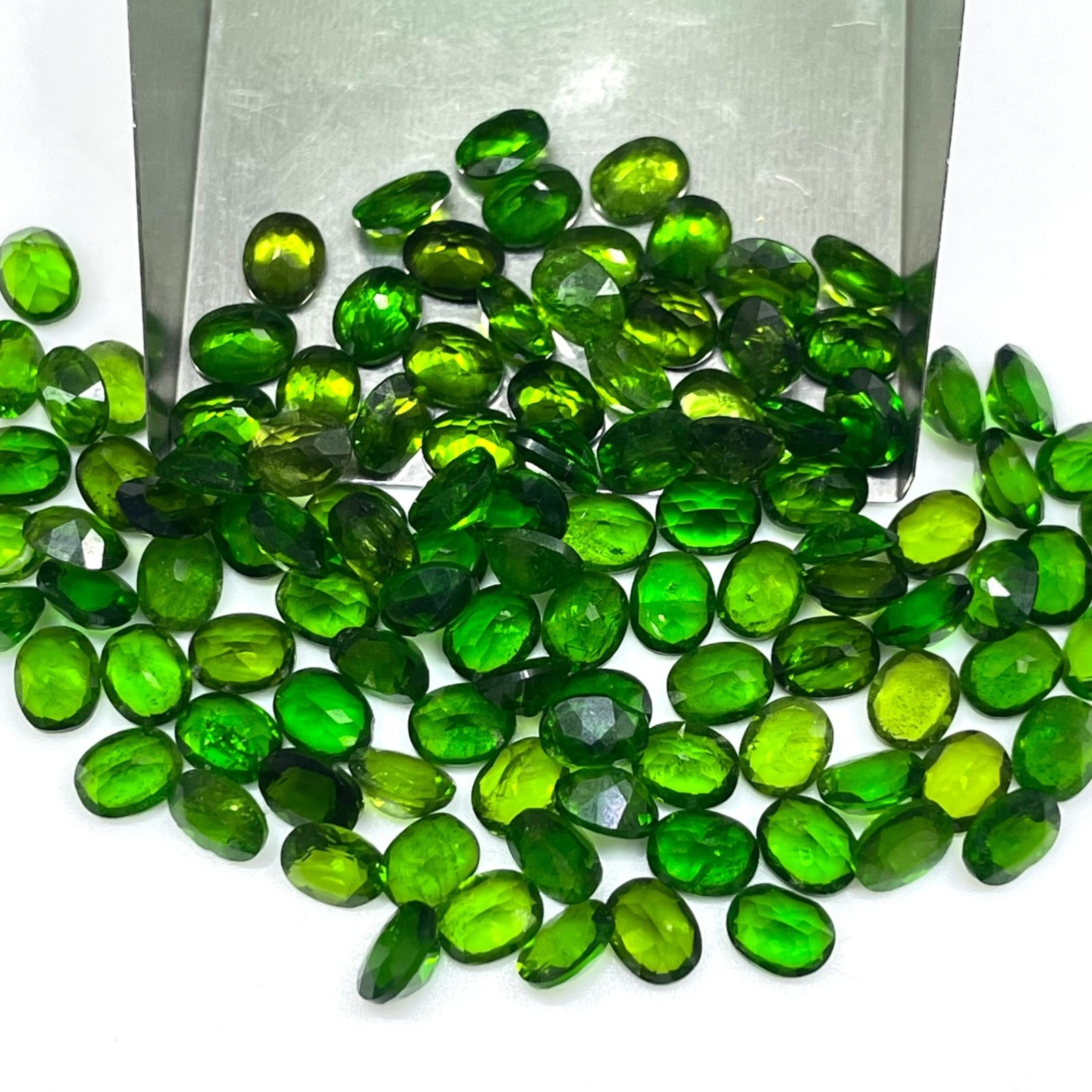 25 Pcs Natural Chrome Diopside 5x4mm Oval Cut Vivid Green Loose Gemstones Lot