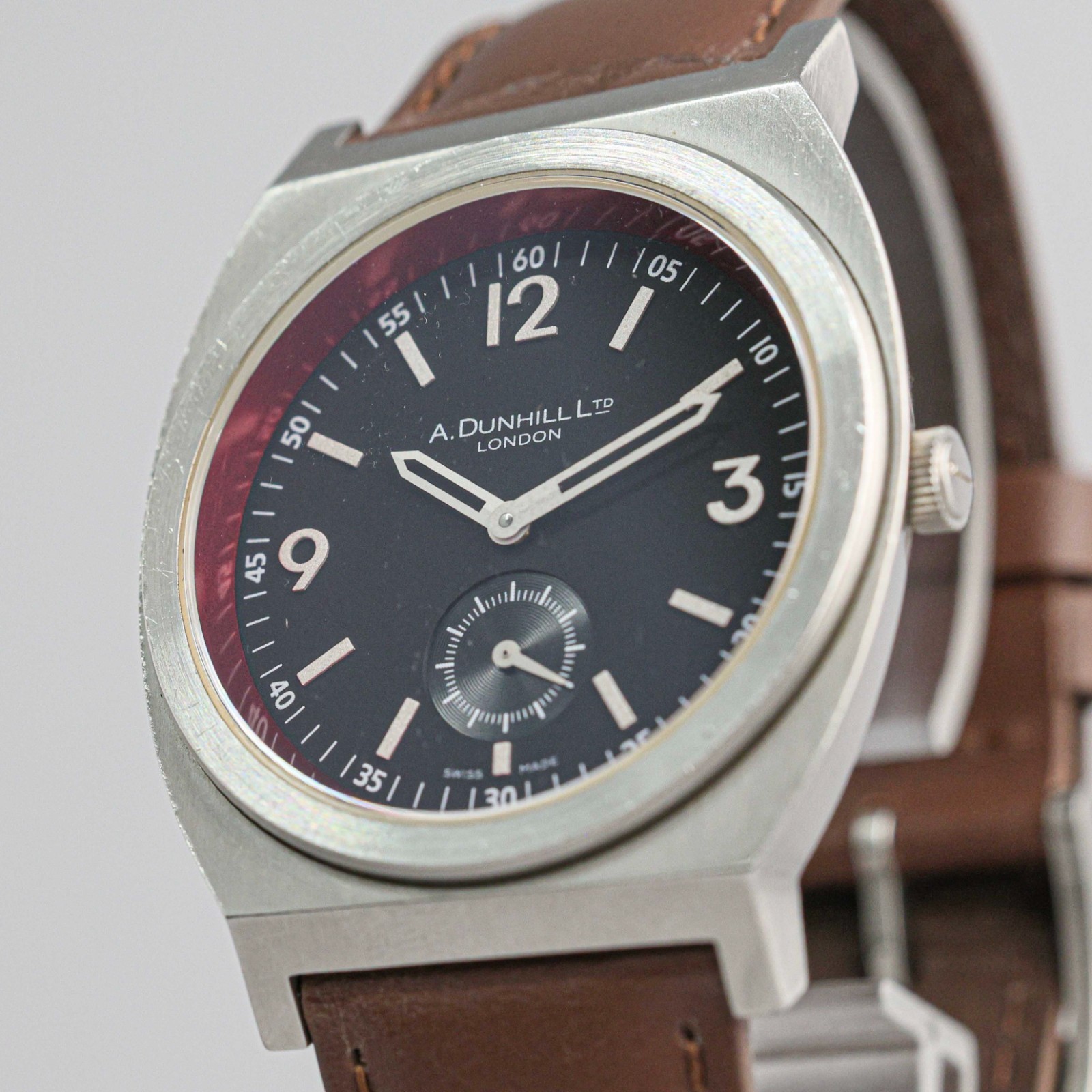 **NEAR MINT** Dunhill RPM 8034 Silver Quartz Small Second Black Dial Men’s Watch