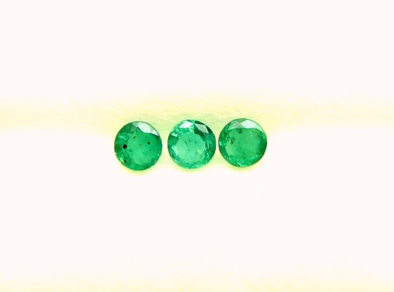 Natural Round Green Emerald 3 Pcs lot 0.59 Ct Tol, 3.5 x 2.1-2.3 MM ( WxD )
