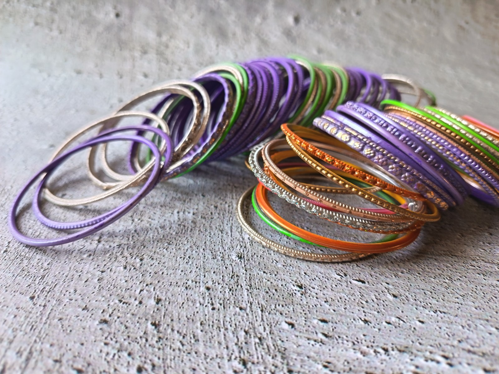 Job Lot of Traditional Indian Wedding Bridal Bangles Approx 80 No. 55-58mm WB-C