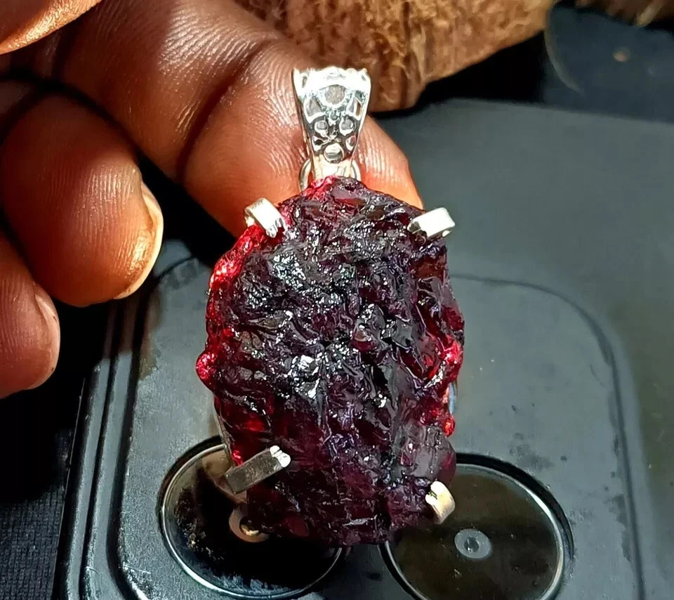 Certified 125 Ct+ Natural Painite Raugh Shape 925 Solid Silver Pendant Gemstone