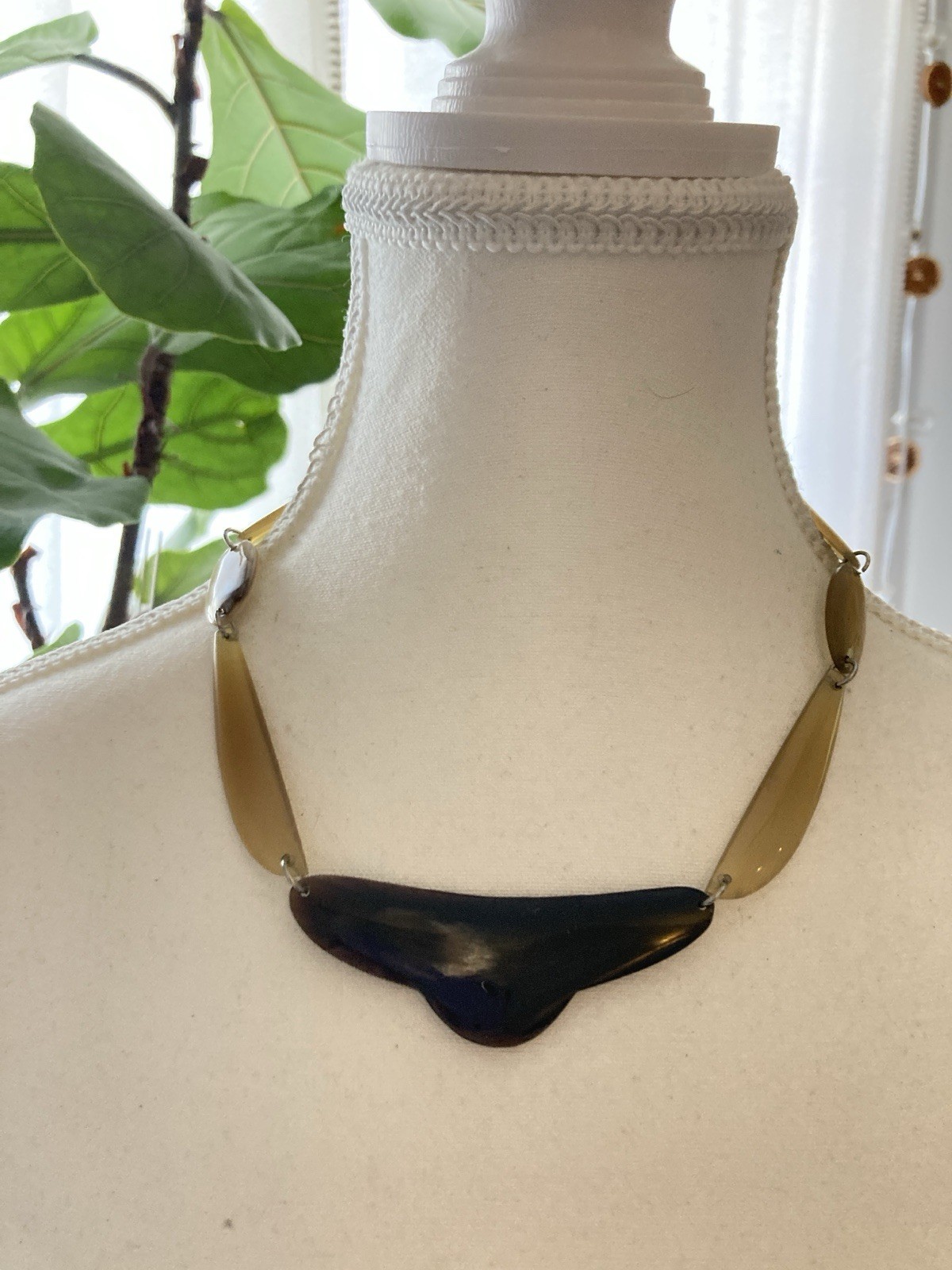 Vintage Asymmetrical Lucite Acrylic Link Necklace Black & Brown Mod Modernist